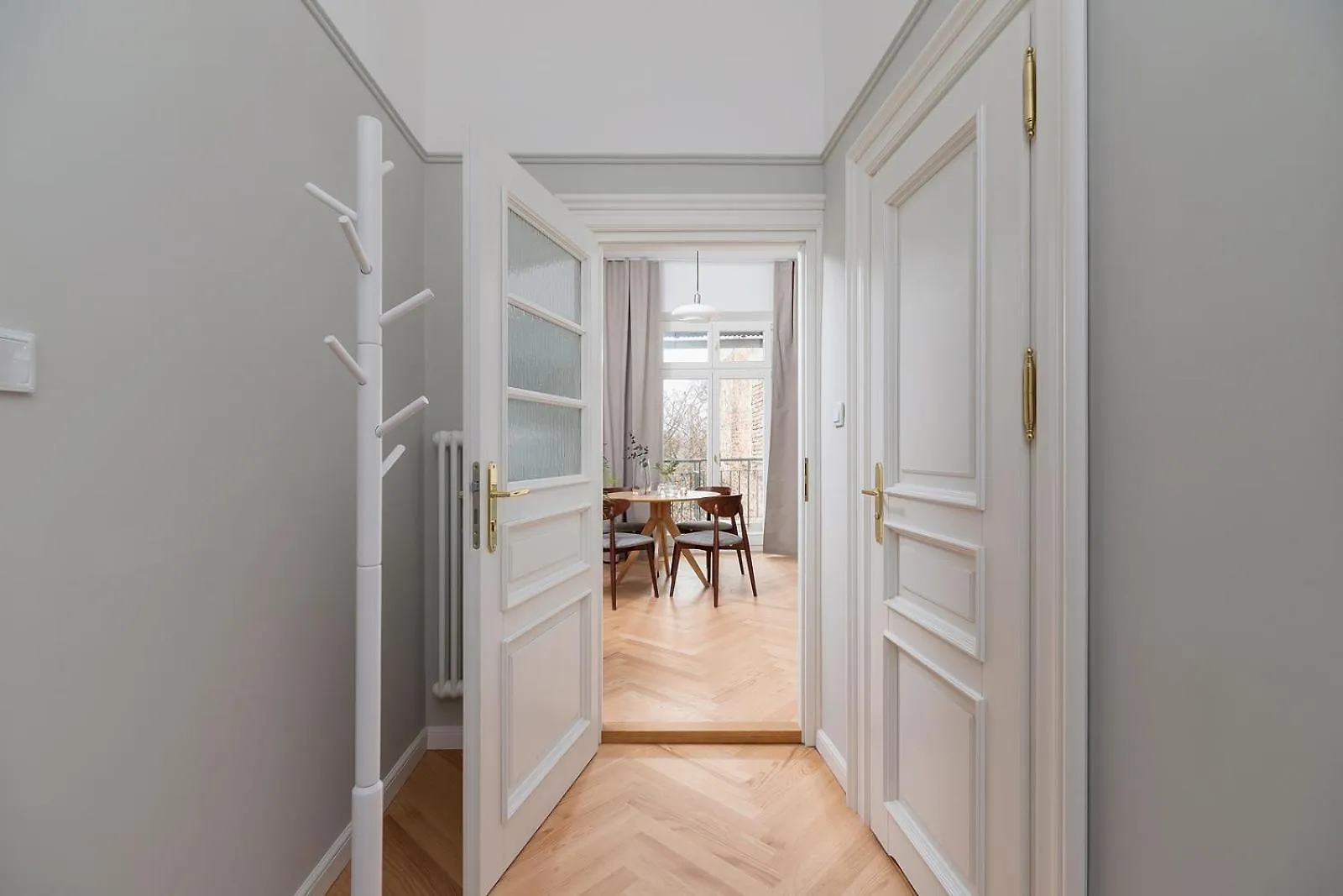 2 - Bedroom Apartment With Balcony - Rejtana 10 Krakow